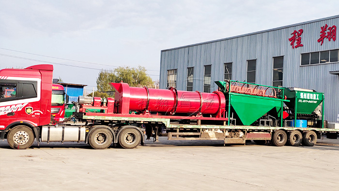 湖南年產(chǎn)2萬噸有機(jī)肥生產(chǎn)線發(fā)貨現(xiàn)場05