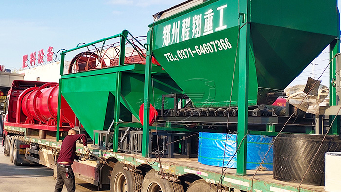 湖南年產(chǎn)2萬噸有機(jī)肥生產(chǎn)線發(fā)貨現(xiàn)場06