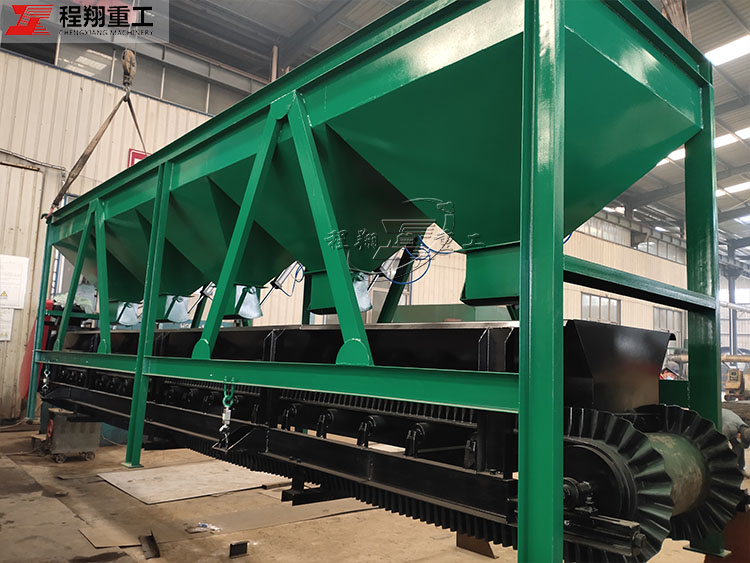 復合肥生產線、6臺對輥擠壓造粒機發(fā)貨